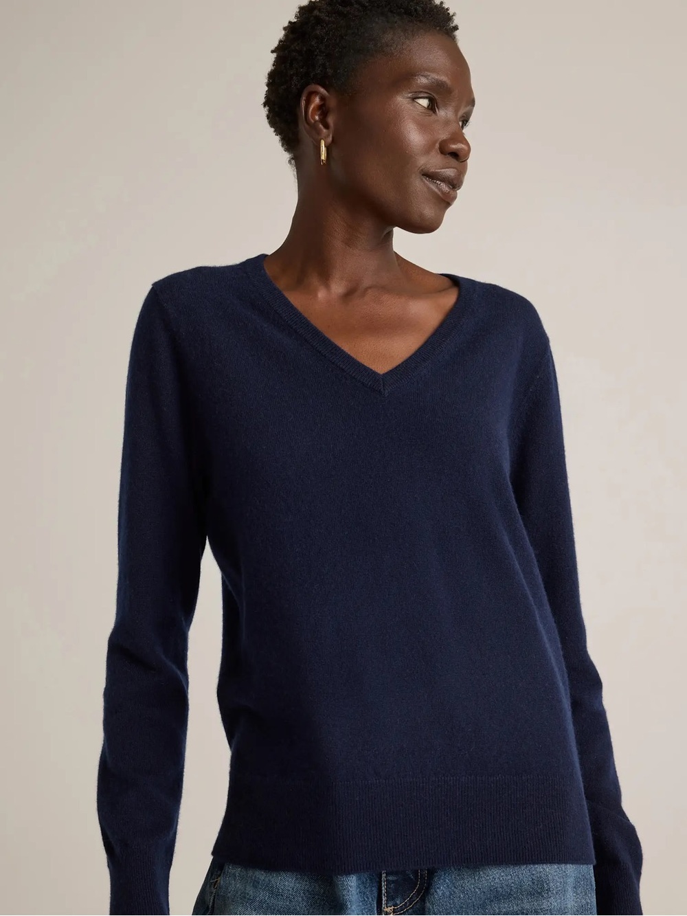 Quince Mongolian Cashmere V-Neck Sweater